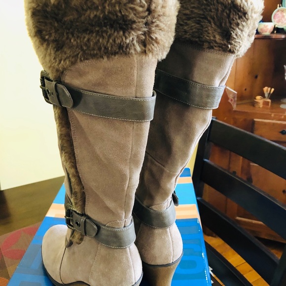 Tall Suede Leather Boots - Picture 2 of 6